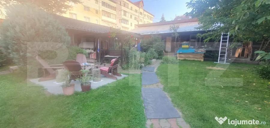 Casă cu 5 camere cu Teren 522 Mp în Central