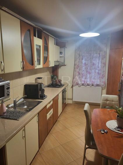 Apartament cu 3 camere decomandat în Mărăști