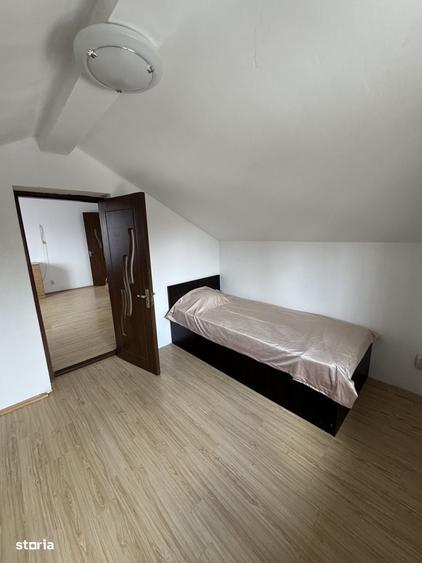 Casă cu 4 camere cu Teren 4044 Mp în Drăgoești
