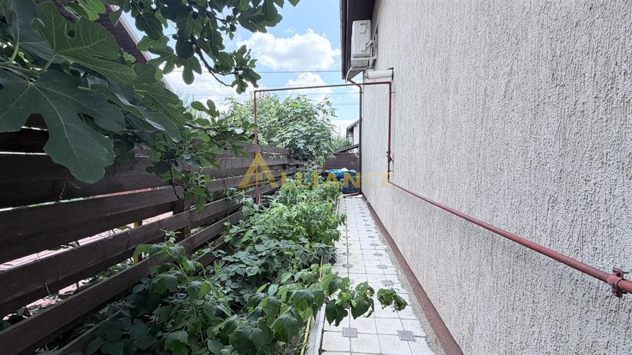 Casă individuală cu 4 camere cu Piscina în Berceni