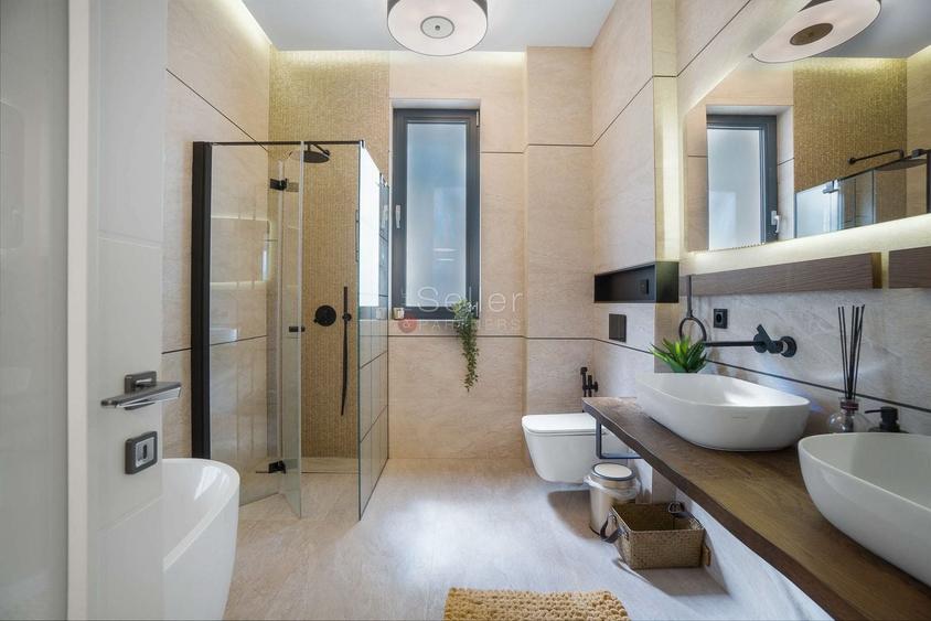 Apartament cu 3 camere decomandat, mobilat în Drumul Poienii