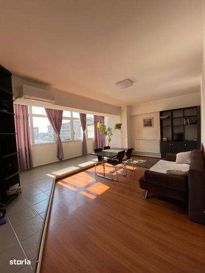 Apartament cu 3 camere, mobilat în Calea București
