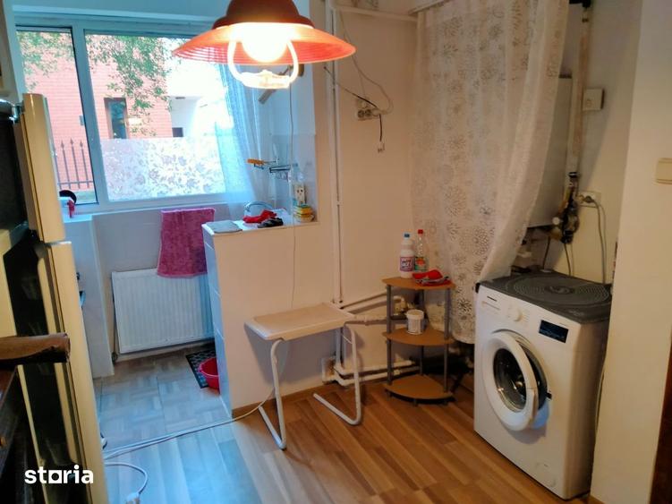 Garsonieră decomandată, mobilată în Vatra Luminoasă