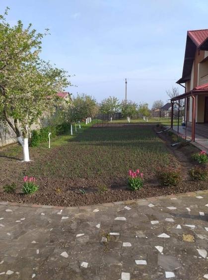 Casă individuală cu 4 camere cu Teren 1500 Mp în Fulga de Jos