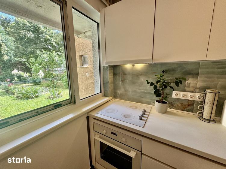 Apartament cu 2 camere decomandat, mobilat în Cornișa