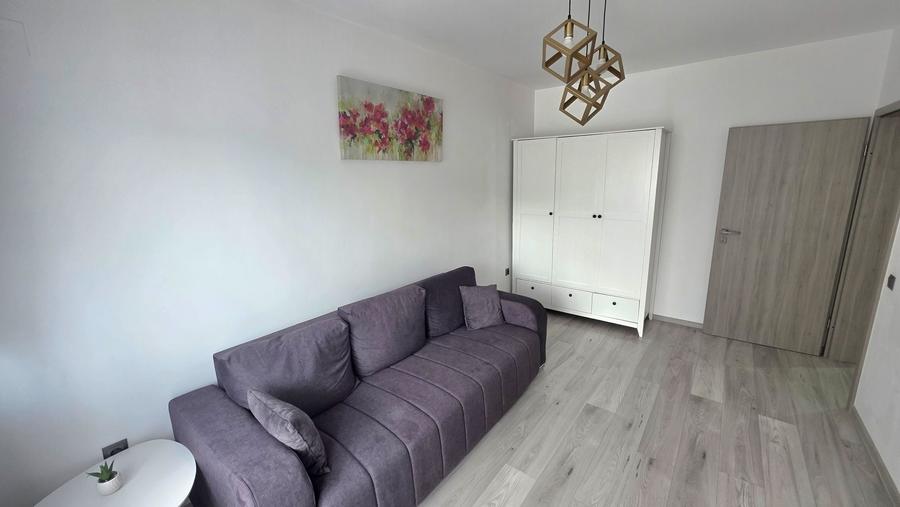 Apartament cu 2 camere decomandat în Florești