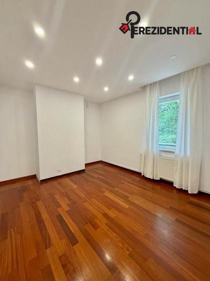 Apartament cu 4 camere semidecomandat în Primăverii