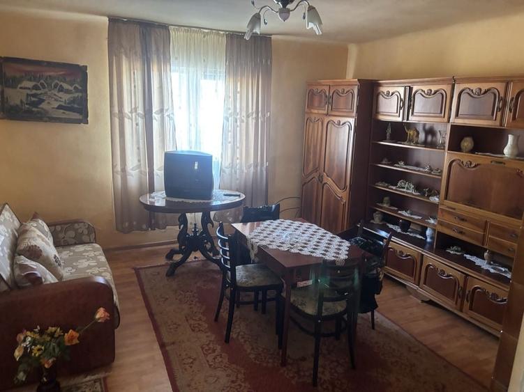 Casă cu 4 camere în Ciucea
