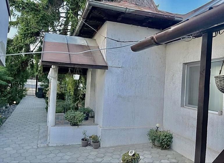 Casă cu 4 camere în Valea Călugărească