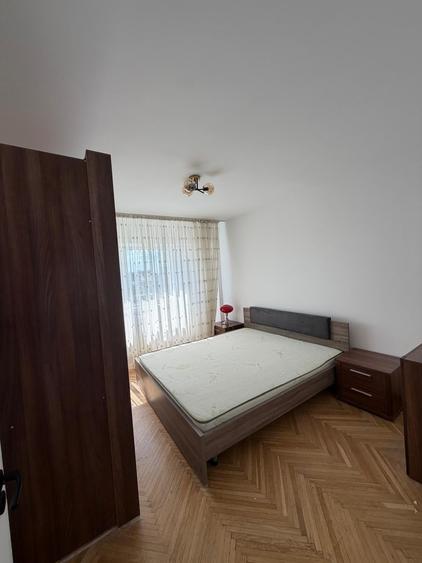 Apartament cu 3 camere decomandat în Dorobanți