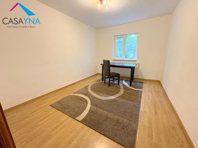 Casă individuală cu 5 camere cu Teren 380 Mp în Șerbănești