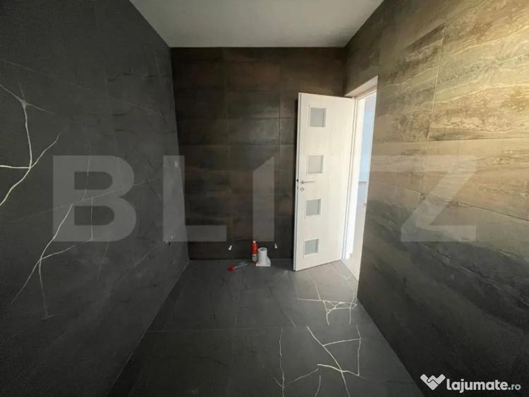 Casă cu 4 camere cu Teren 350 Mp în Malu Mare