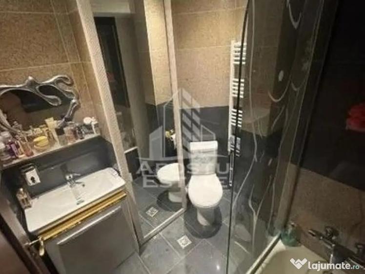Apartament cu 3 camere semidecomandat în Ultracentral