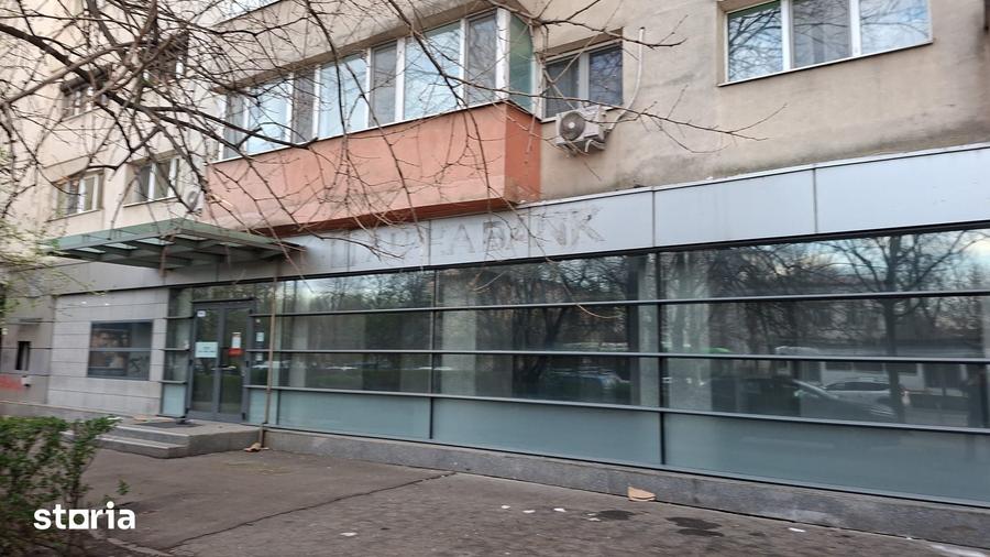 Spațiu comercial, de 320 mp, în Ștefan cel Mare