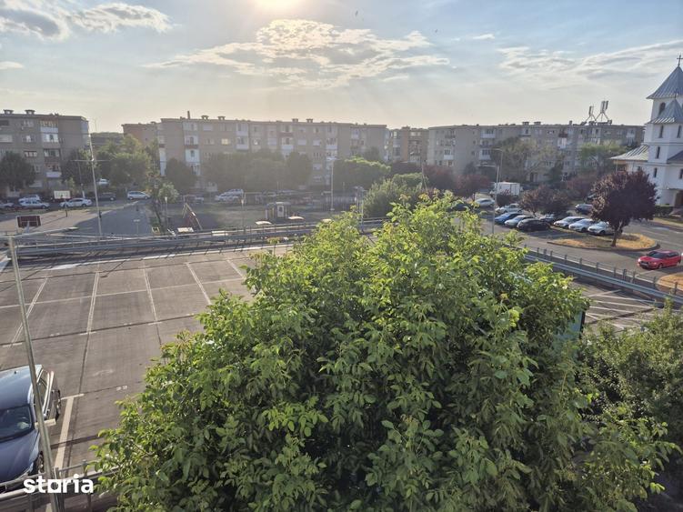 Apartament cu 2 camere decomandat în Central