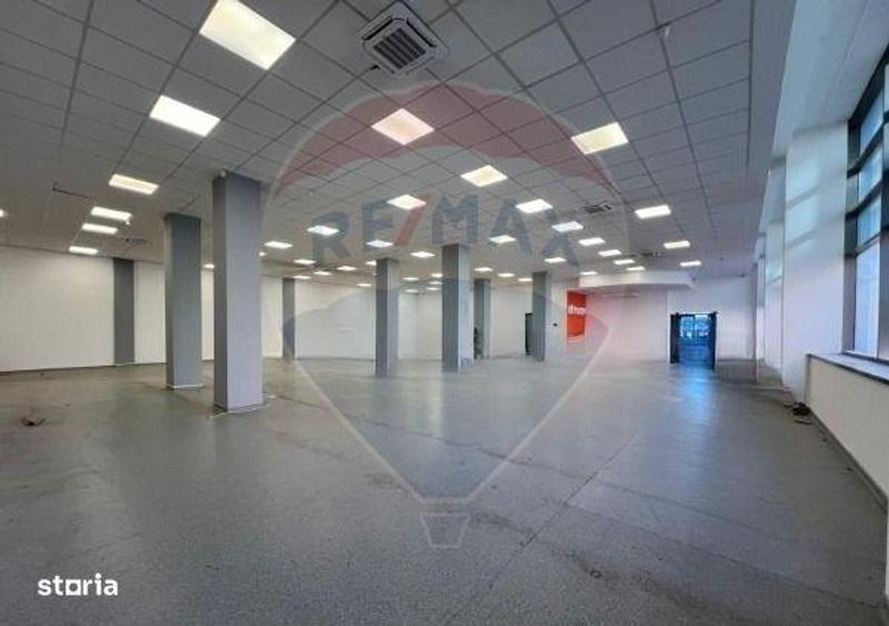 Spa?iu comercial de inchiriat, zona Iris, 600mp, inal?ime 3.80-4.20m - 1