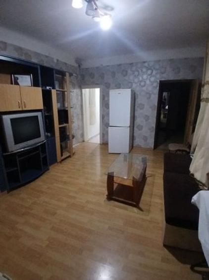 Apartament cu 4 camere semidecomandat, mobilat în Lacul Tei