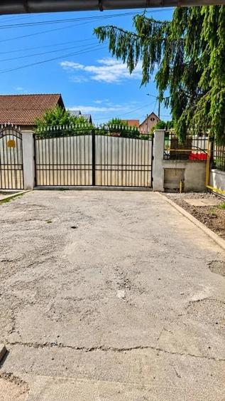 Casă cu 5 camere cu Teren 219 Mp în Trivale