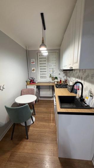 Apartament cu 2 camere decomandat în Drumul Taberei
