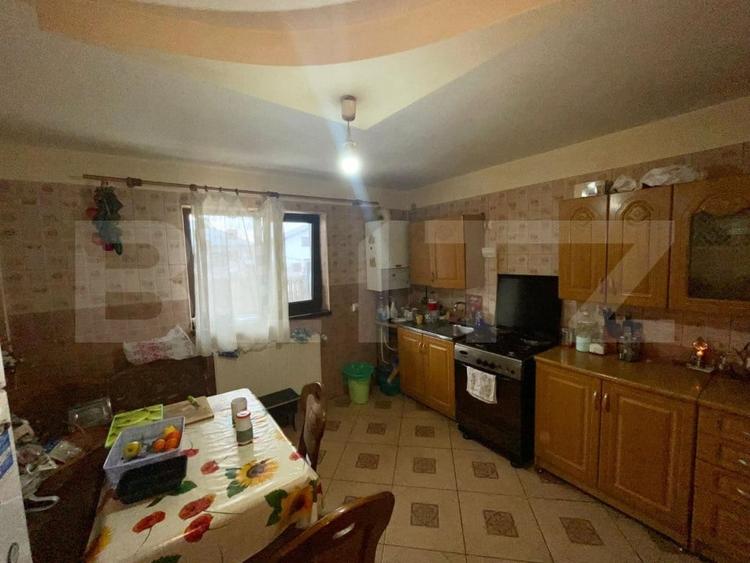 Casă individuală cu 8 camere cu Garaj în Miroslava