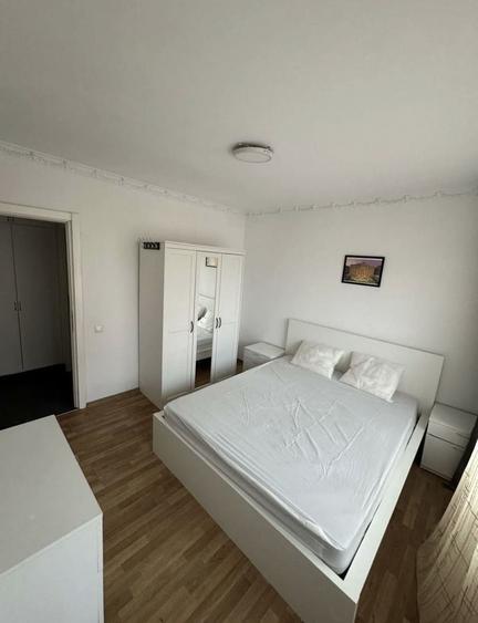 Apartament cu 4 camere decomandat, mobilat în Pantelimon