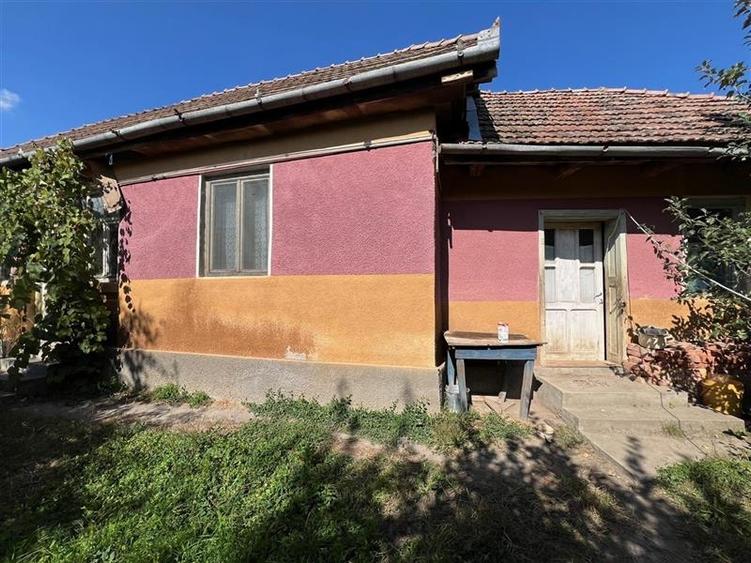 Casă individuală cu 3 camere cu Teren 5000 Mp în Vidrasău