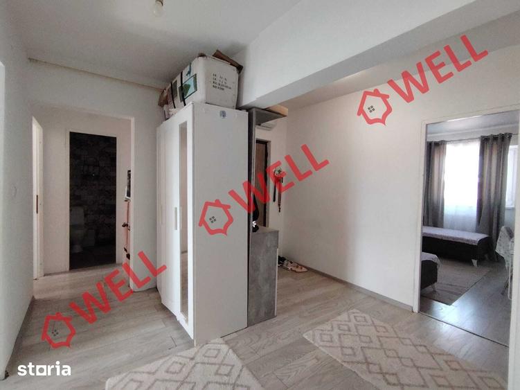 Apartament cu 4 camere decomandat în Central