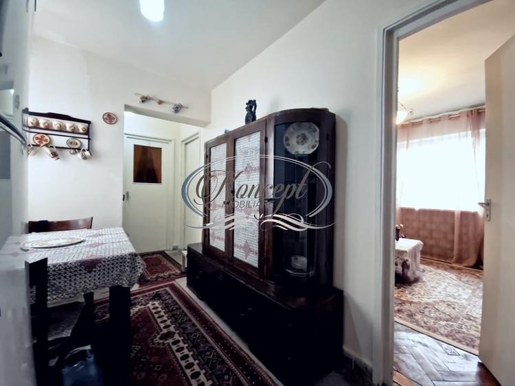 Apartament cu 4 camere semidecomandat, mobilat în Mănăștur