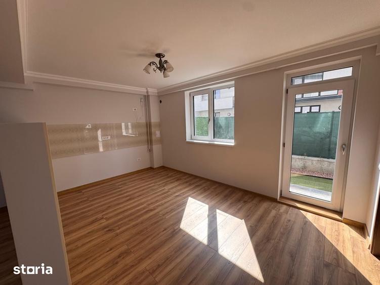 Casă cu 4 camere cu Teren 160 Mp în Lumina