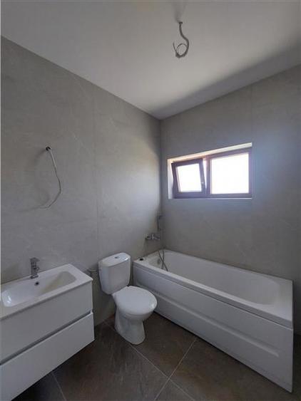 Duplex cu 4 camere cu Canalizare în Vladimirescu