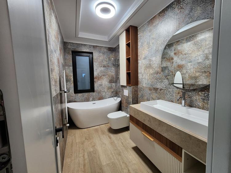 Casă individuală cu 4 camere cu Canalizare în Galata