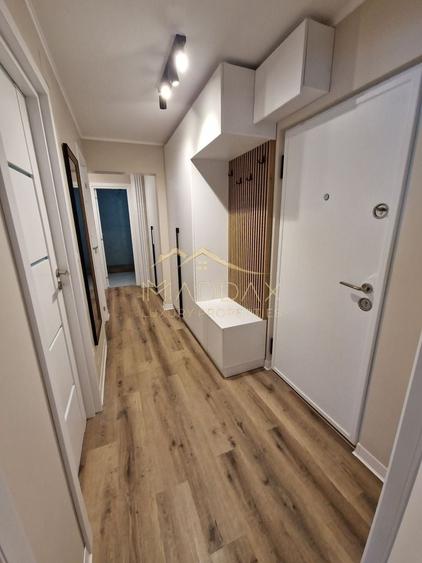 Apartament cu 2 camere decomandat, mobilat în Decebal