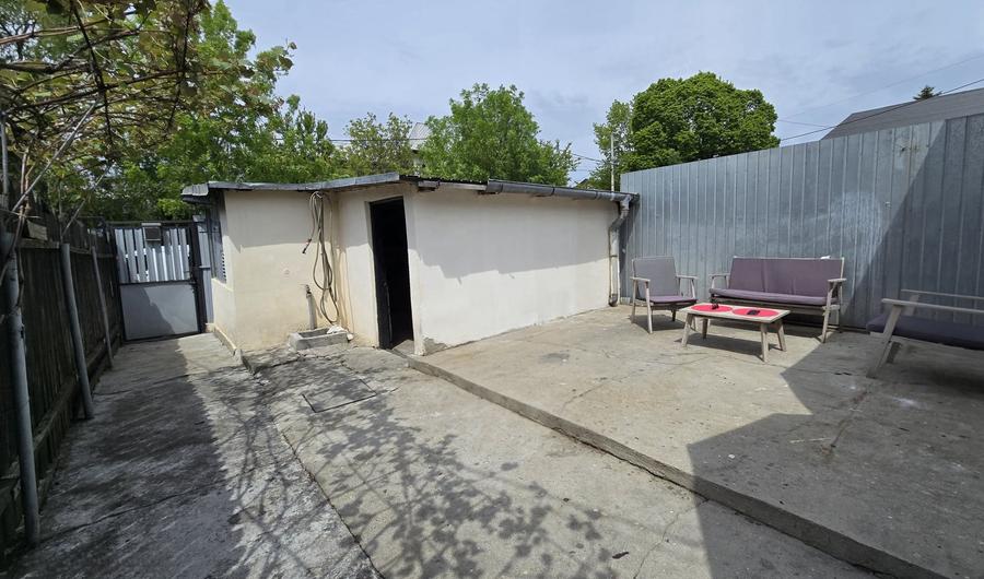 Casă individuală cu 2 camere cu Canalizare în Chitila