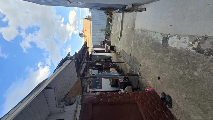 Casă cu Teren 165 Mp în Florești