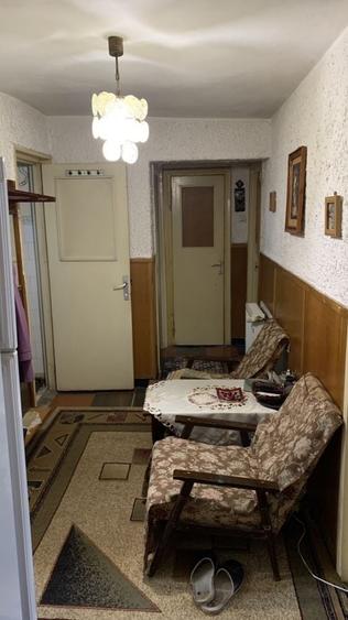 Apartament cu 3 camere decomandat în Traian