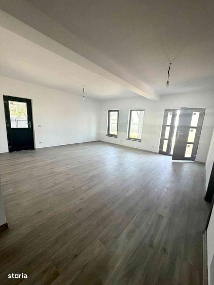 Casă cu 3 camere cu Teren 400 Mp în Hemeiuș