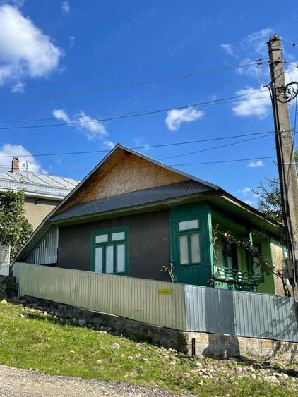 Casă cu 6 camere cu Teren 325 Mp în Soveja