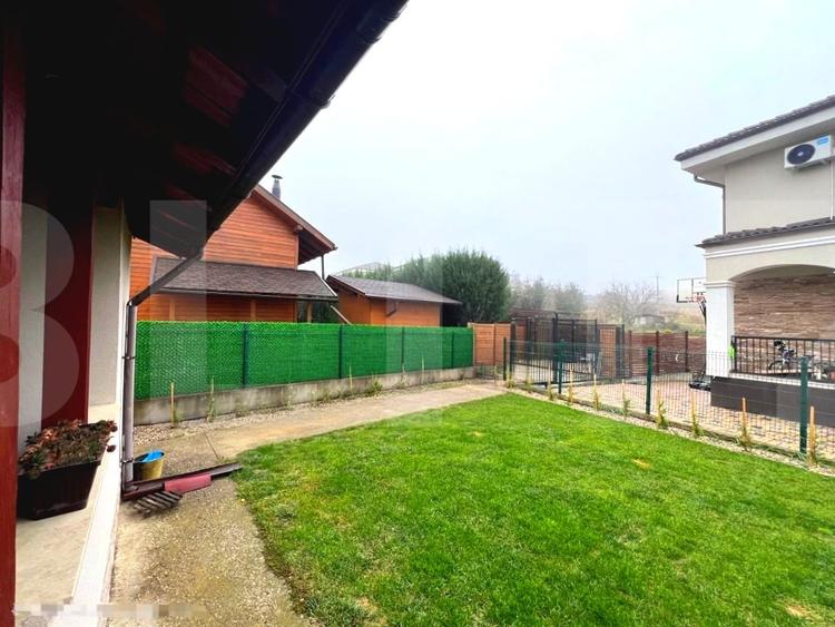Duplex cu 8 camere cu Teren 797 Mp în Feleacu