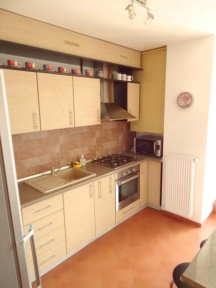 Apartament cu 2 camere decomandat în Sud