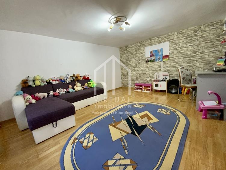 Casă individuală cu 4 camere cu Canalizare în Tineretului