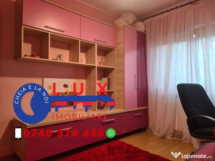 Apartament cu 3 camere decomandat în C5