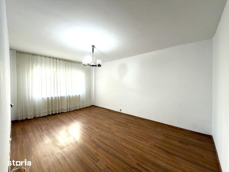 Apartament 3 camere 70 mp etaj 1 cu doua balcoane bloc izolat Bradet - 3