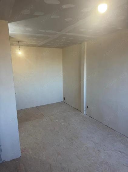 Apartament cu 3 camere decomandat în Sângeorgiu de Mureș