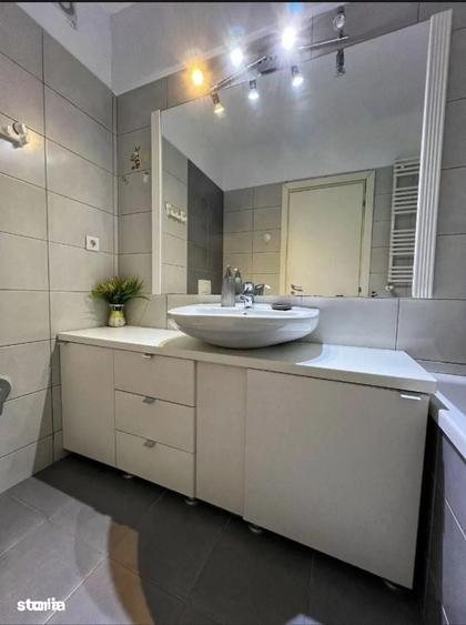 Apartament cu 2 camere semidecomandat în Străulești