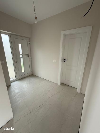 Casă cu 4 camere cu Teren 420 Mp în Cug