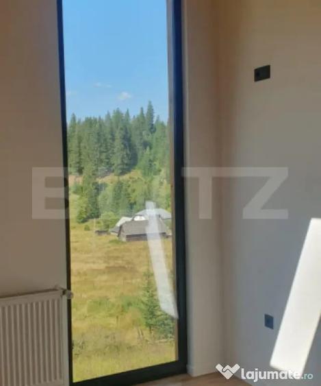 Casă cu 4 camere cu Teren 924 Mp în Central