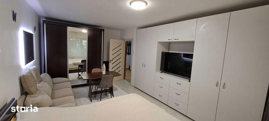 Garsonieră decomandată în Rahova