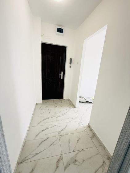 Apartament cu 2 camere semidecomandat în Dâmbovița
