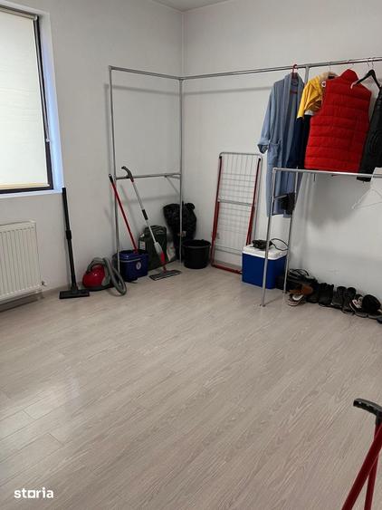 Apartament 3 camere, balcon, utilat, 140.000 EUR - 4