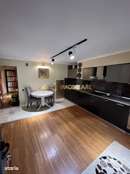 Apartament cu 4 camere decomandat, mobilat în Calea Călărașilor